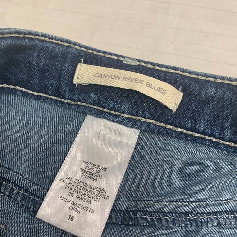 ๐๐๐ NWT CANYON RIVERS BLUES GIRLS JEANS SHORTS SIZE 16 ๐๐๐ - Picture 2 of 4